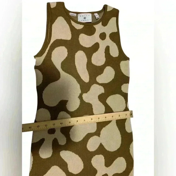 DAISY STREET KNITTED FLORAL  MINI DRESS - Picture 6 of 9